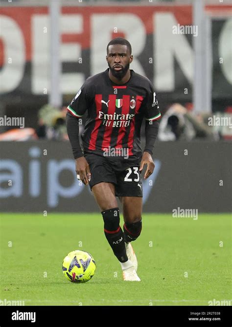 Fikayo Tomori Milan Hi Res Stock Photography And Images Alamy