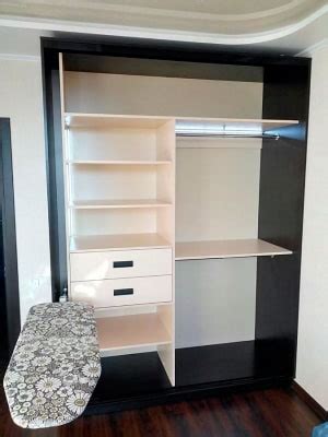 Встроенная гладильная доска в шкаф | РАКЕТА