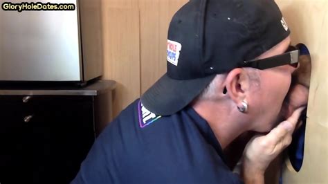 Amateur Gloryhole Dilf Sucks Cock In Homemade Bj Video