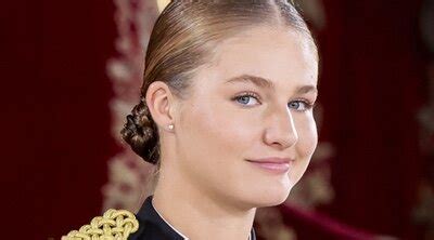 La Princesa Leonor Pillada Por Primera Vez En Bikini En Uruguay Bekia Actualidad