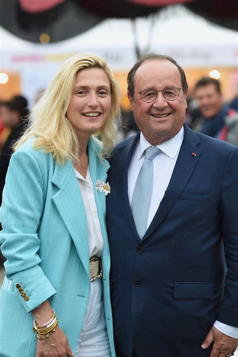 Photo Francois Hollande Et Julie Gayet Lors Du Festival Soeurs