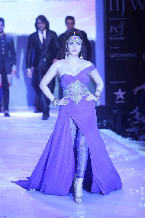 Hot Sexy India Ankita Clear Nipple Slip In Public During Ramp Walk So