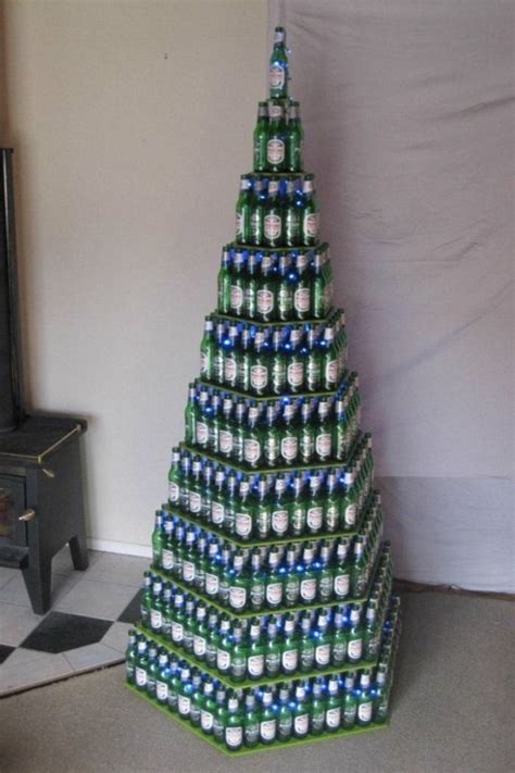 Ёлка из пивных бутылок | Необычная новогодняя елка | Рождественская ...