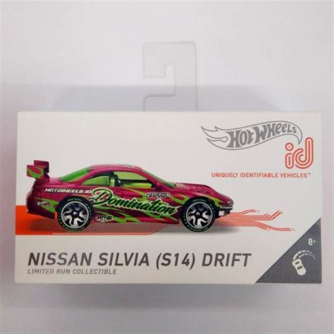 Hot Wheels Hw Id Nissan Skyline Gtr Gt R Gt R Bnr Bugatti Chiron Batman Batmobile Dc