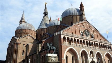 Basilica Di Santantonio Padova Padova