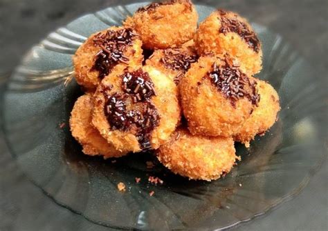 Resep Bola Ubi Coklat Lumer Oleh Ethyy Cookpad