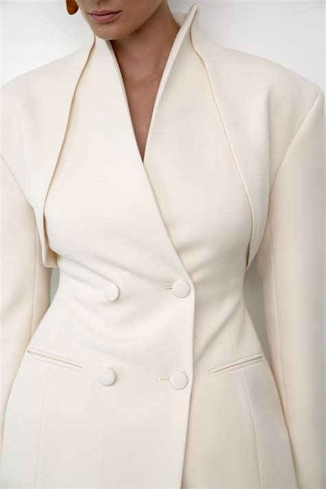 Жакет с воротником-стойка молочного цвета — купить в интернет-магазине ...