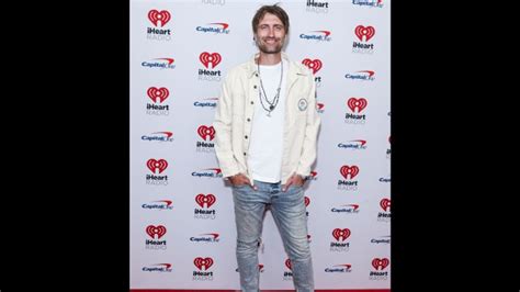 Country Music Star Files For Divorce, Walks Away From Music Industry