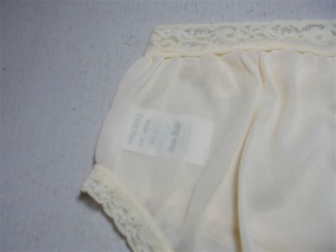 Vintage Panties Dixie Belle Lingerie Retro Nyl Gem