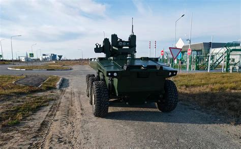 Рогозин назвал срок доставки боевых роботов «Маркер» в зону ...