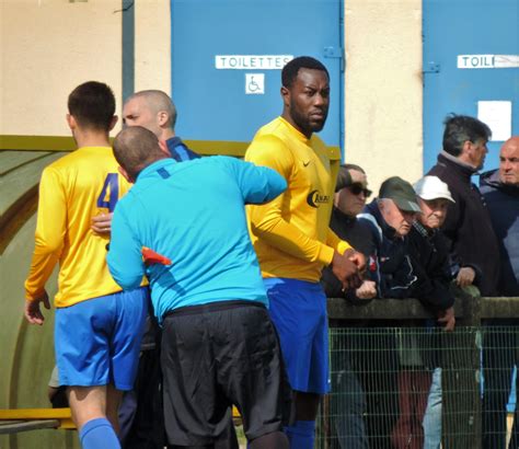 Régional 3 Le duel FC Gueugnon JF Palinges en photos FOOTBALL