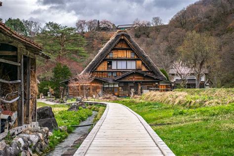 dont   day trip  shirakawa  japan travelsewhere