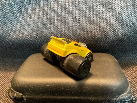 2003 HOT WHEELS 風火輪 04 MUSTANG GT MALAYSIA 大腳風火輪 書籍休閒與玩具 玩具公仔桌遊在旋轉拍賣