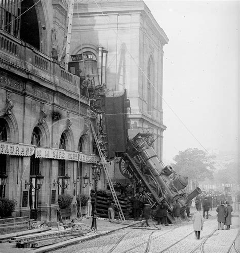 The Montparnasse Train Wreck in Rare Photos, 1895 - Rare Historical Photos