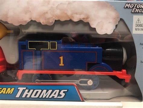 Thomas Friends Trackmaster Motorized Real Steam Thomas Set New