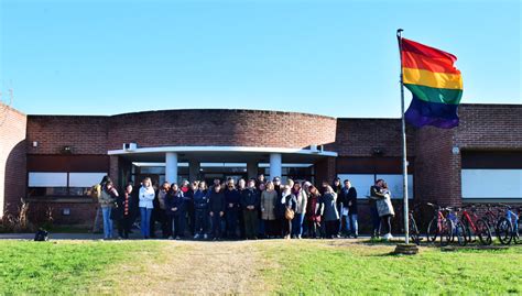 Día Internacional del Orgullo LGBTINB Se izó la bandera del Orgullo