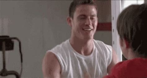 Channing Tatum War Of The Worlds Gifs Tenor