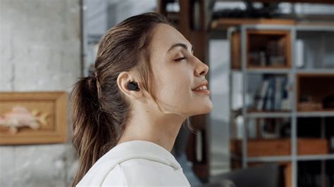 These true wireless Bluetooth earbuds offer easy-to-use touch controls