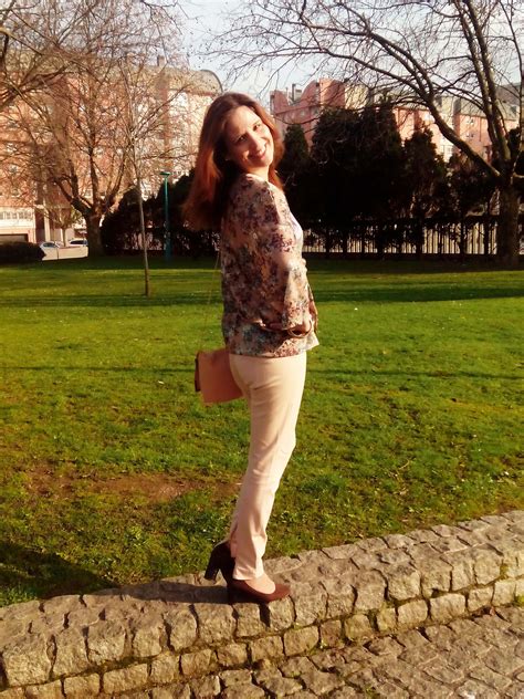 Nude Floral Look Fannylooks