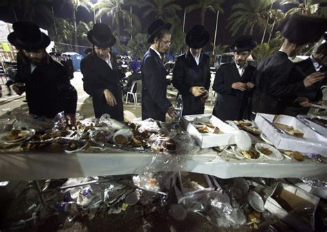 Ultra Orthodox Jewish Wedding In Israel