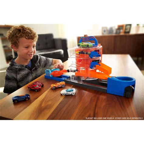 Hot Wheels Tekerlekli Yar D Nyas Oyun Seti Parkurda D N Maceras Deniz Shop