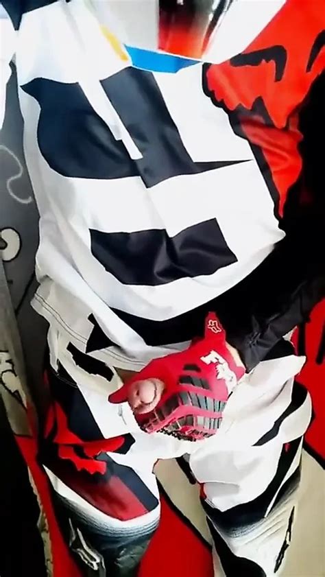 Hot Twink In Mxgear And Mxhelmet Jerk Off Gay Porn Feat Sneakersmax98