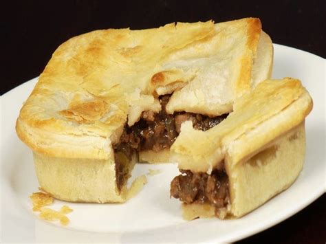 Aussie Meat Pies Recipe Australian Meat Pie Pastry Recipes Savory Pastry