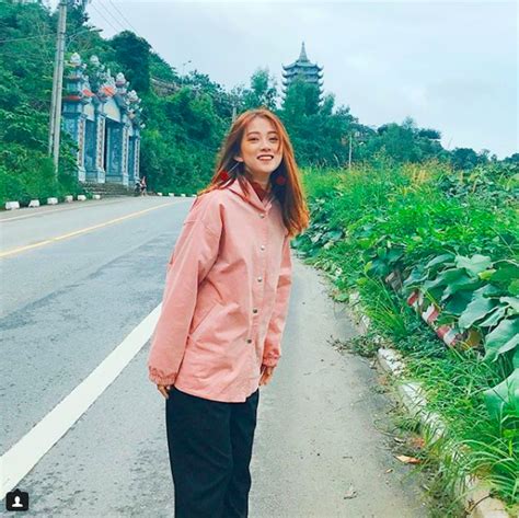 Trương Hoàng Mai Anh hot girl đang nổi vì mắng khách bất lịch sự là ai