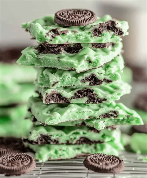 Mint Oreo Bark Recipe - Recipe Vibe