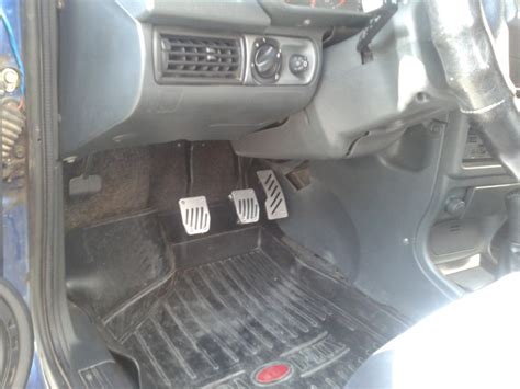 накладки на педали — Lada 2114, 1,6 л, 2007 года | тюнинг | DRIVE2