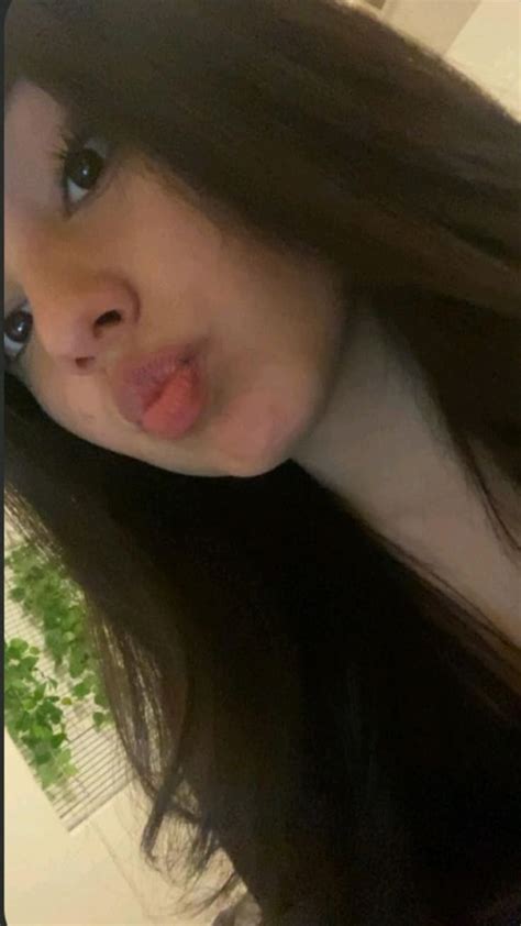 Pin by Lina on Épingles créées par vous Pretty brown hair Pretty brunette Brunette girl