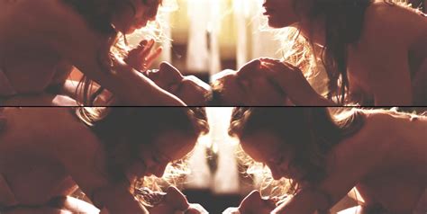 Naked Linda Rybova In Dark Blue World