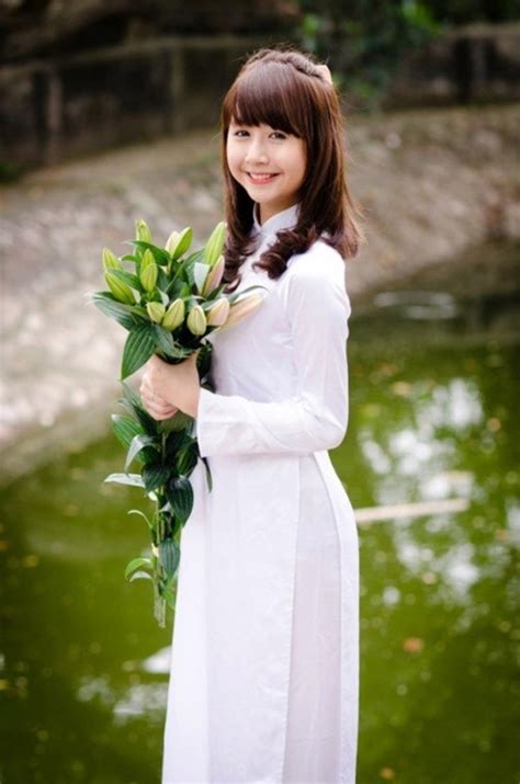 Những hình ảnh hot girl duyên dáng trong trang phục áo dài truyền thống Thư viện Ảnh đẹp hot
