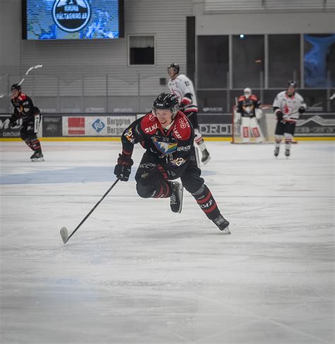 Tre av sex poäng på första bortaturnén Hockeyettan se