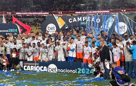 Flamengo ultrapassa Vasco e vira o maior campeão invicto do Carioca