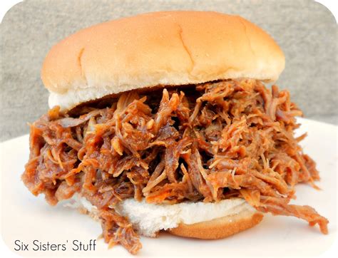 Slow Cooker Smoky Bbq Pulled Pork Sandwiches Six Sisters Stuff