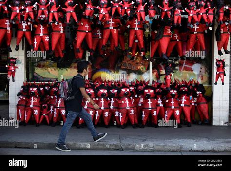 Burning Devil Guatemala Hi Res Stock Photography And Images Alamy