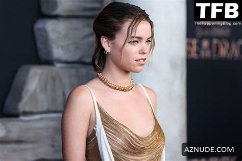 Milly Alcock Sexy Seen Flaunting Her Hot Figure At The Hbo Premiere Of The House Of The Dragon