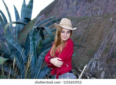 158 Savannah Blonde Images Stock Photos Vectors Shutterstock