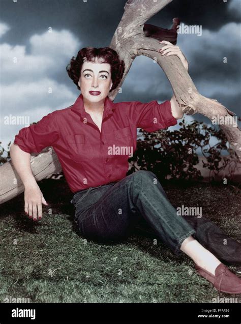 Joan Crawford / Johnny Guitar 1954 directed by Nicholas Ray Stock Photo ...