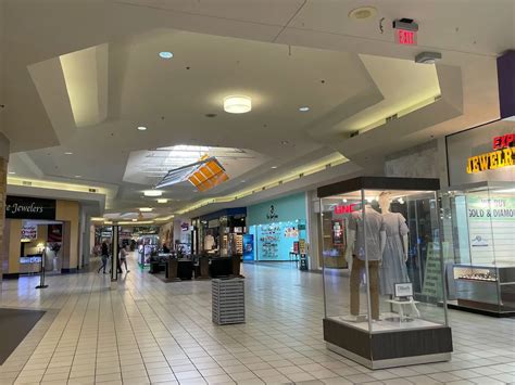 Indoor Mall Strolling Can Breath Function Into “Useless Malls” - offroadingblog.com