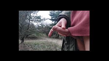 Recopilación de corridas en playa nudista y cruising en público entre jóvenes XVIDEOS