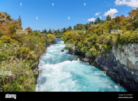 lake taupo  waikato river lake taupo  waikato river  res stock
