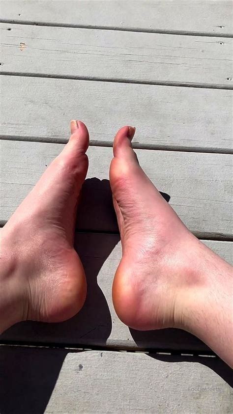 Watch Feet Feet Toes Babe Porn SpankBang