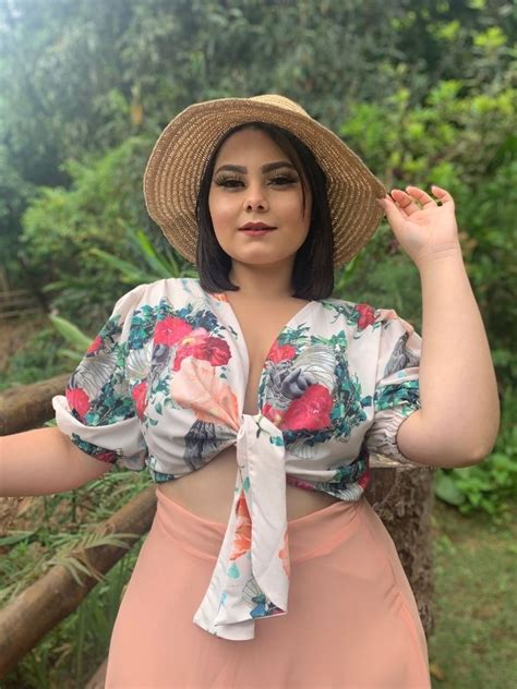 Conjunto Cropped Dos Anjos Saia Curta Nude