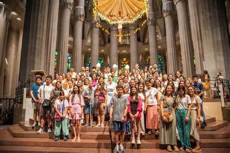 Más de 1.400 jóvenes participan de la Misa de envío a la JMJ de Lisboa