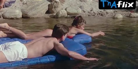 Sherilyn Fenn Bikini Scene In The Wraith Tnaflix