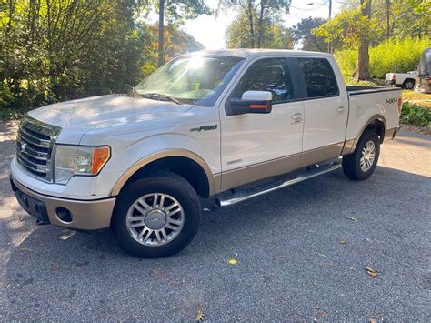 2013 Ford F150 SuperCrew Cab · Lariat Pickup 4D 5 1/2 ft - Commercial