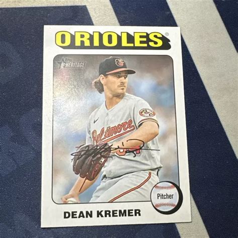 2024 TOPPS HERITAGE Brort imprimé bordure blanche 65 Dean Kremer EUR