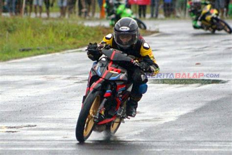 Wet Race Rere Pejantan Tangguh Jawara Underbone Di Tugu Muda